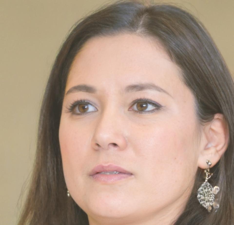Retrato profesional de Esperanza Montilla